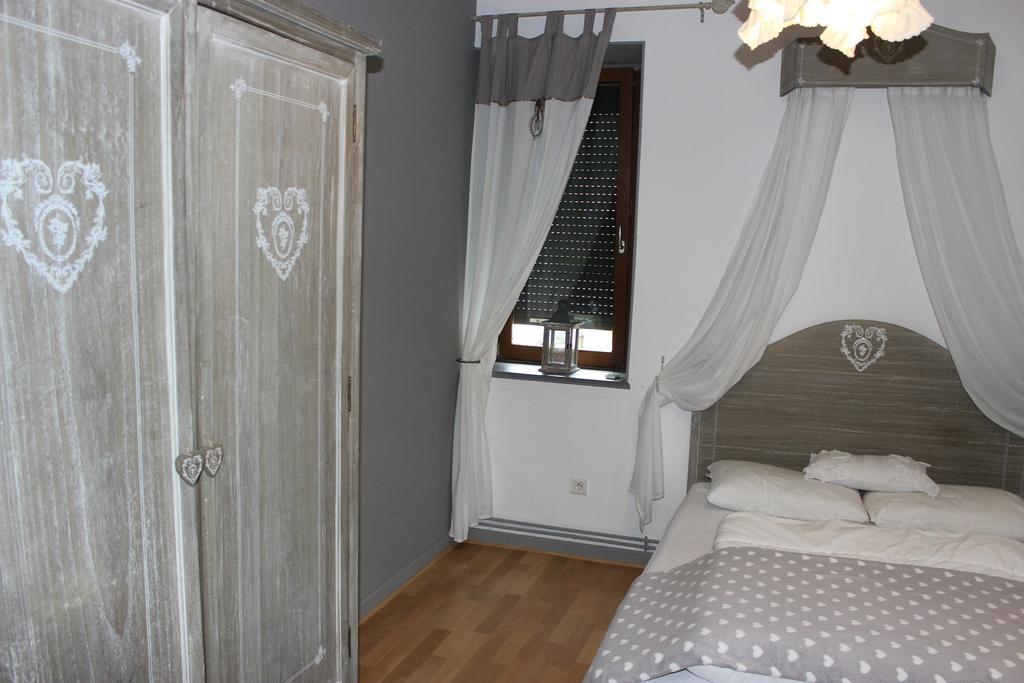 Gite Des 3 Chateaux Рибовиль Номер фото