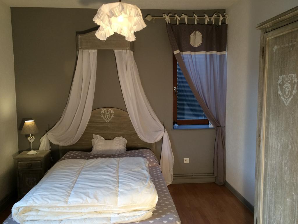 Gite Des 3 Chateaux Рибовиль Номер фото